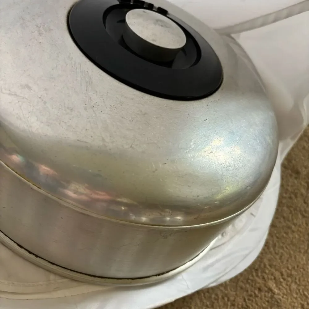 Kromex Spun Aluminum Cake Cover 1950’s